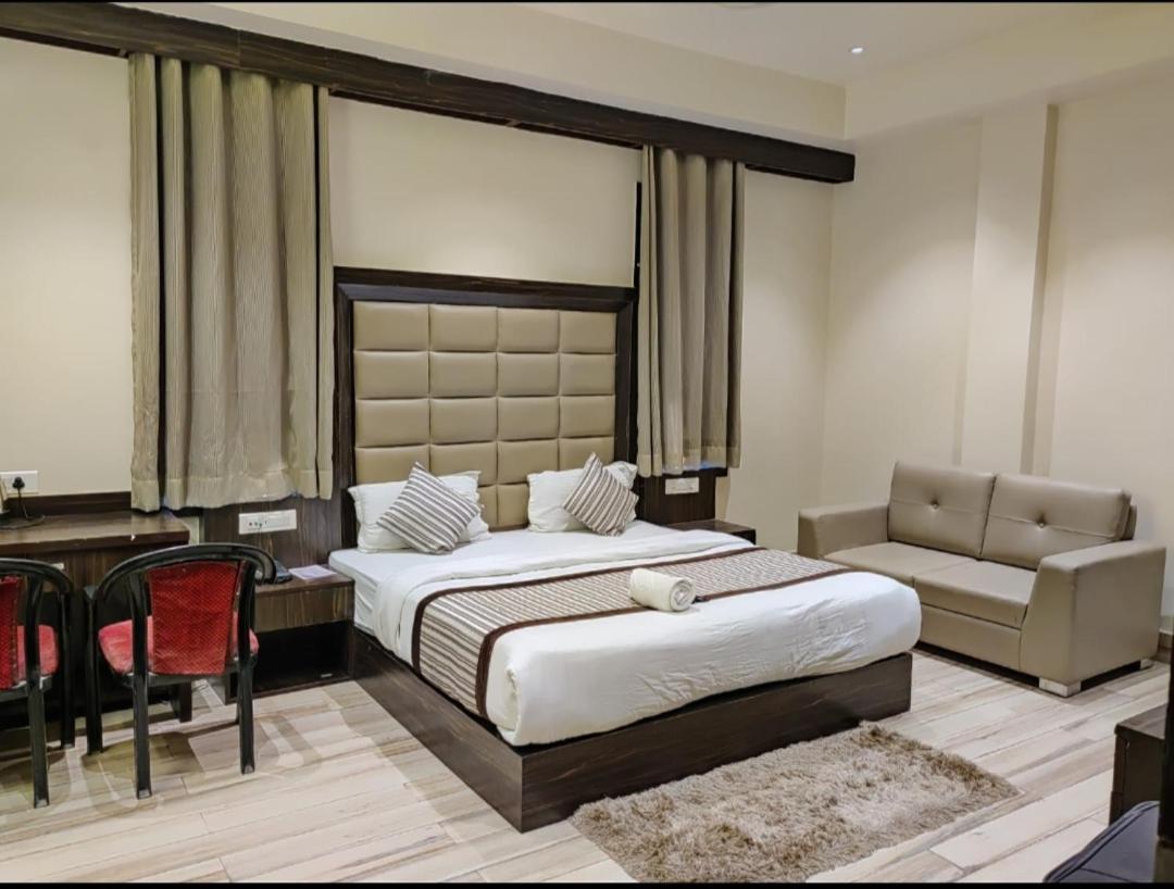Hotel Sanjay Galaxy,Kanpur Esterno foto